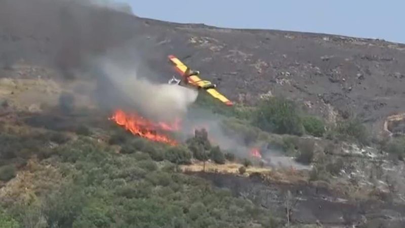 WATCH Two pilots killed as Canadair plane fighting wildfires in Greece crashes snt