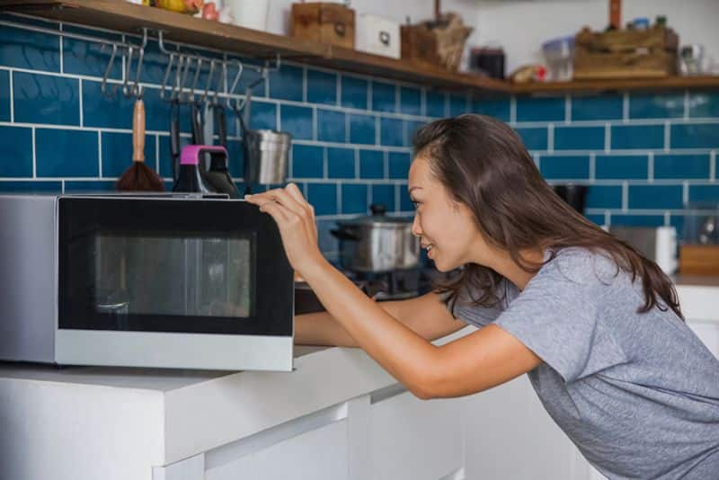 Here are 7 smart ways to cook using a microwave ADC EIA