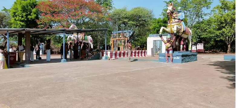 If you go to this temple and tie a rope, you will never touch alcohol.. informations about dindugal karupusami temple