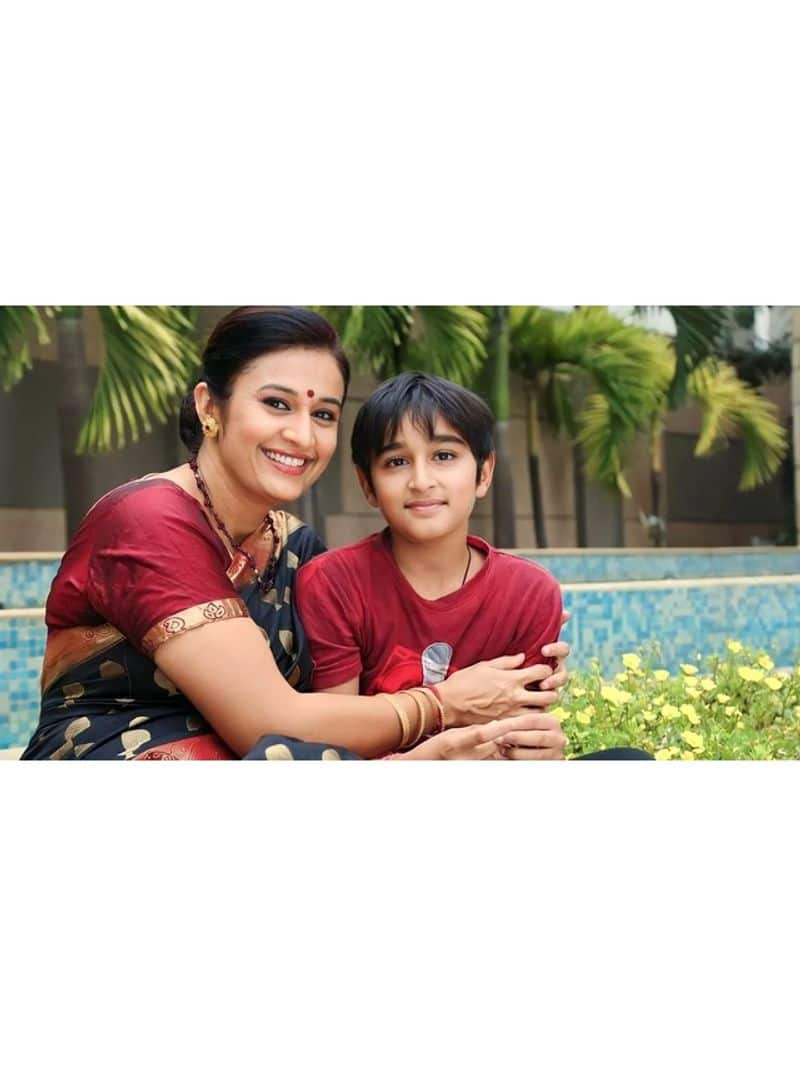 Colors kannada Tripura Sundari Rekha husband son and daughter photo vcs