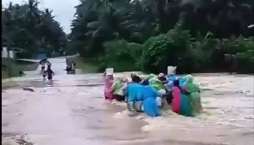 వరినాట్లు వేసి ఇంటికి వెళ్తూ.. వరదలో కొట్టుకుపోయిన తల్లీకూతుర్లు.. భద్రాద్రి కొత్తగూడెంలో ఘటన.. వీడియో వైరల్