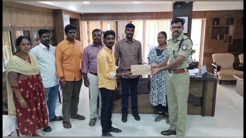 rupees 18 lakh rescued who lost money in online game in theni district