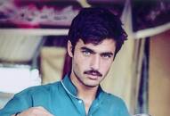 arshad khan Pakistani chaiwala goes viral has opened a cafe in London zrua