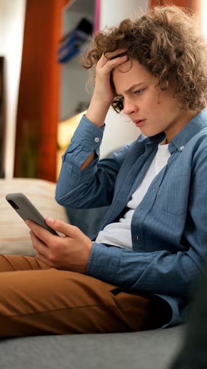 How does the missed call scam work?