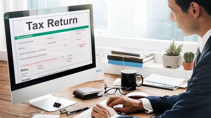 Income tax return penalty