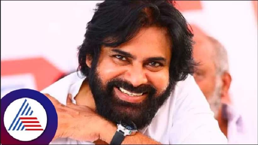 Pawan Kalyan: రైట్ లీడర్ లెఫ్ట్ జపం?.. ఖమ్మంలో కమ్యూనిజం మంత్రం.. పవన్ కళ్యాణ్ భావజాలాల గందరగోళం