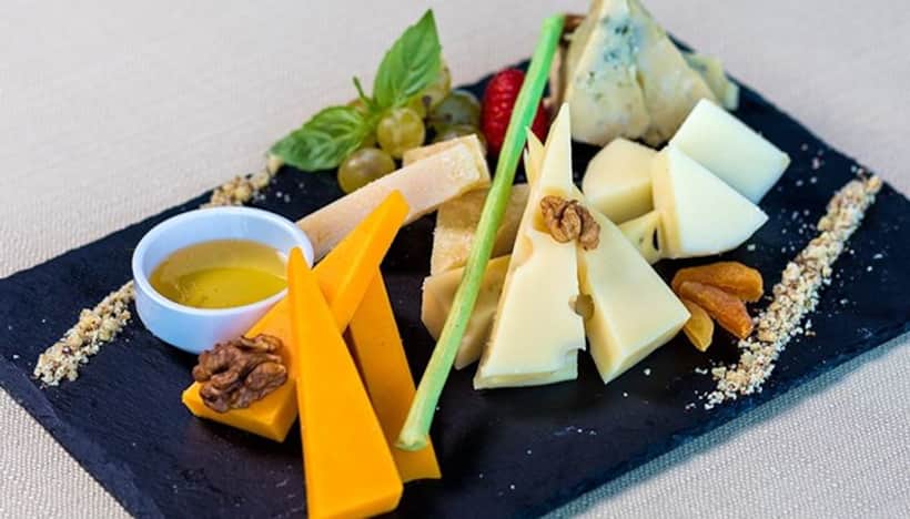 Cheddar to Mozzarella: 7 types of World famous Cheese