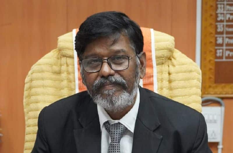 prof p kannan new registrar of kuvempu university gvd