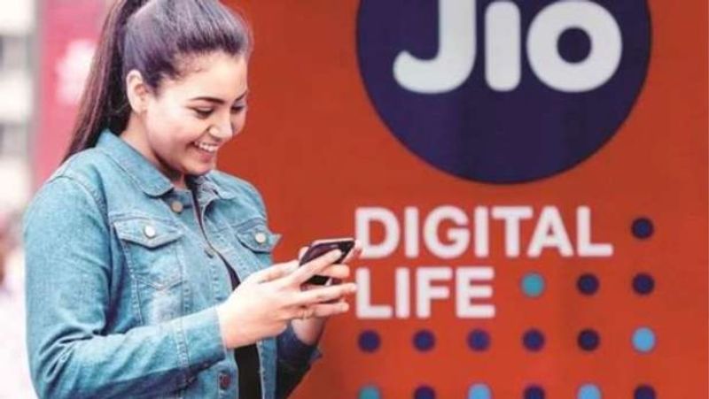 Reliance Jio introduces Independence Day 2023 offer for prepaid users worth Rs 2,999/yr; Check details-sak