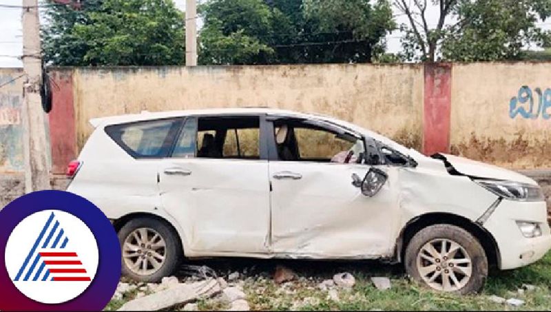 car collided  electric pole two dies  four injured due to electrocution at mysuru rav