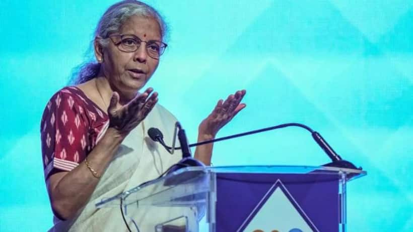 తాను మంత్రినని గ్రహించి మాట్లాడాలి..: ఉదయనిధిపై నిర్మలా సీతారామన్ ఫైర్