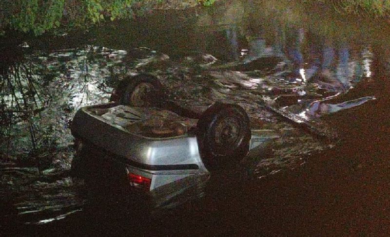 car plunges into vc canal in mandya four people died in spot gvd