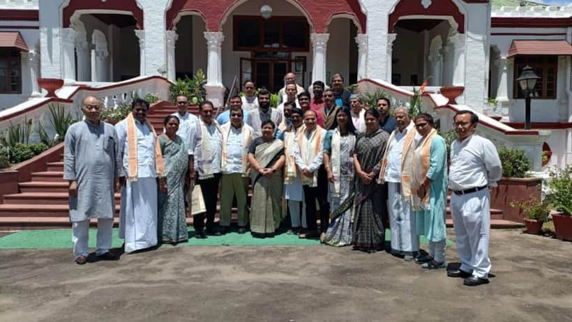 మణిపూర్ ను కేంద్ర, రాష్ట్ర ప్రభుత్వాలు విస్మరించాయి - ఇండియా కూటమి ప్రతినిధి బృందం ఆరోపణ