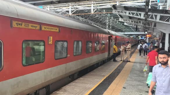 Shatabdi express Train executive coach missing just before departure at Delhi station ckm