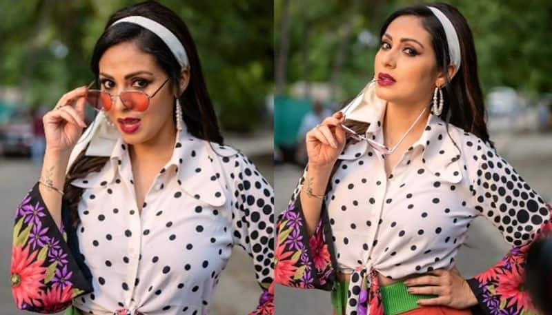 Actress Sada  stunning in  retro Look NSK