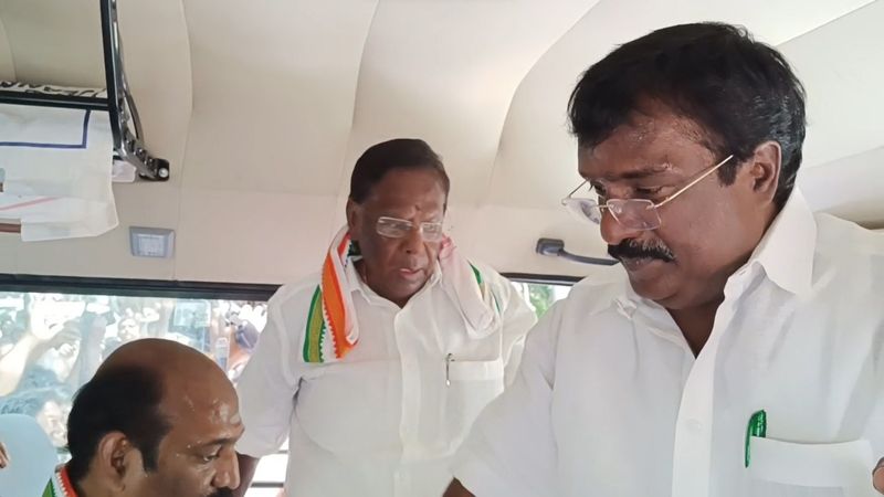 former cm narayanasamy arrested who protest against big market construction work in puducherry