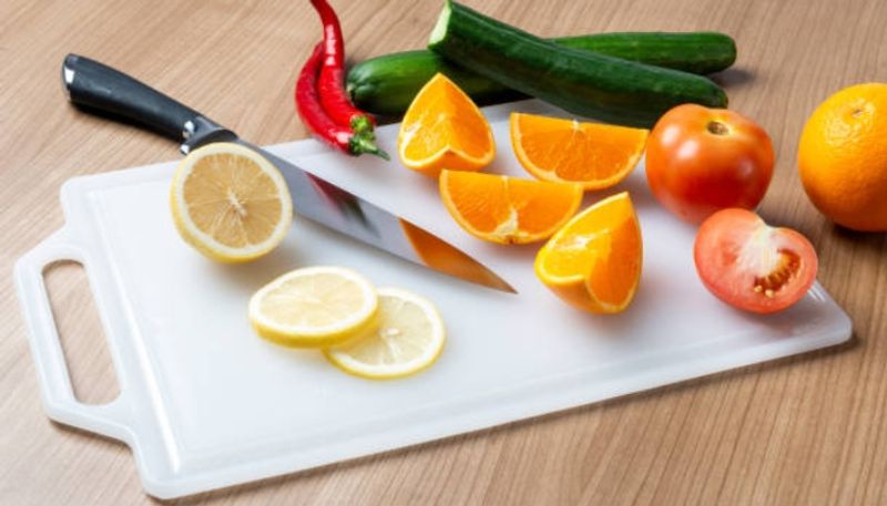 follow these tips to avoid plastic chopping board slipping while working on it hyp