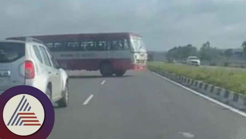 Benglauru mysuru eexpressway toll fee increase transport bus U-turn in the middle of the expressway rav