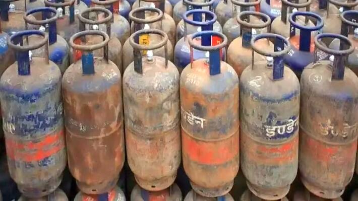 Commercial Gas Cylinder price in August 2023
