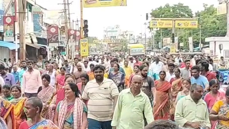 Aadi Pournami... Devotees Girivalam  in tiruvannamalai