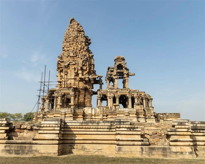 Kakanmath Temple the ghost temple A mystery that continues for 1000 years..