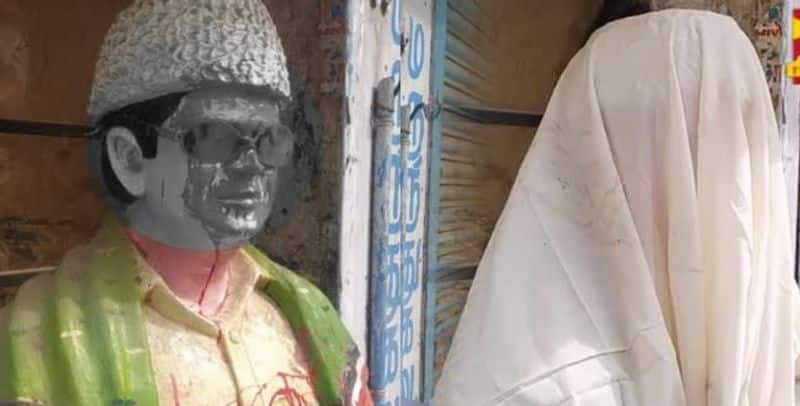 Jayakumar demands to arrest those who poured paint on MGR statue