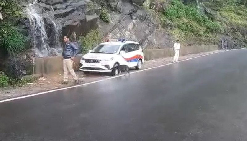 Police Deployment Near Charmadi Ghat Waterfalls at Mudigere in Chikkamagaluru grg