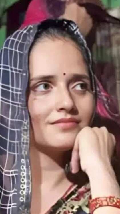 <p>सीमा हैदर को केंद्रीय मंत्री रामदास आठवले की पार्टी रिपब्लिकन पार्टी ऑफ इण्डिया (RPI) ने पार्टी में शामिल होने का न्यौता दिया है। <br />
 </p>
