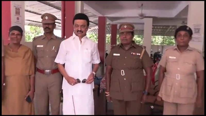 cm mk stalin inspects pazhavanthangal police station today