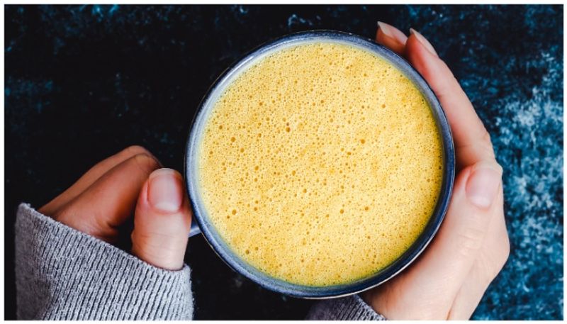 benefits of add a pinch of turmeric to milk and drink it-rse-