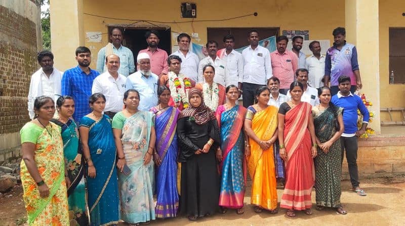 transgender Anjeenamma elected for Choranuru gram panchayat president post at Ballari gvd