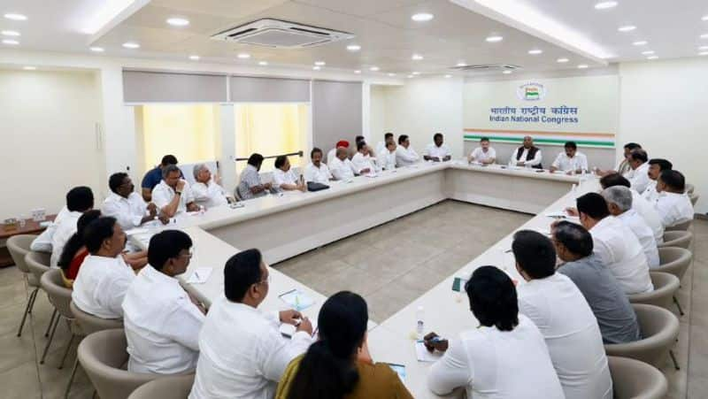 Tamil Nadu Congress leaders met Mallikarjun Kharge and Rahul Gandhi in Delhi today