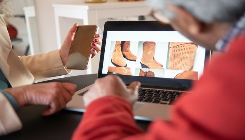 Stay smart and Secure: Tips to avoid online shopping scams during sales AJR