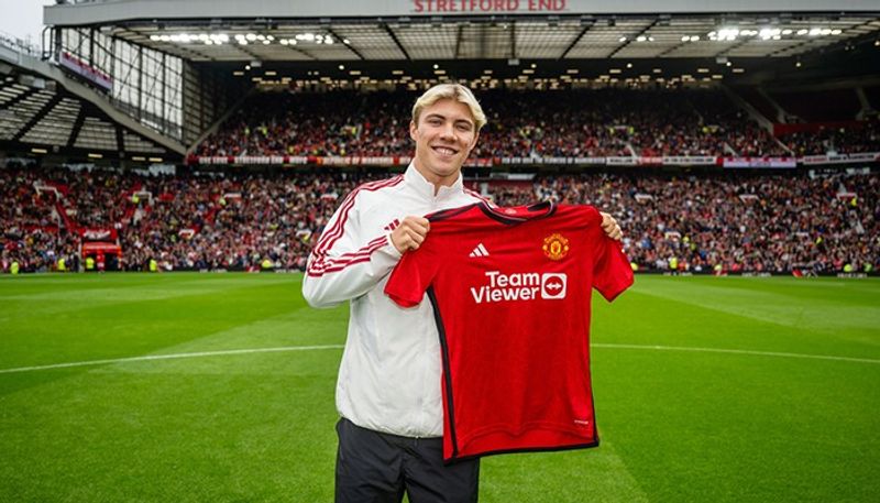 Football Manchester United faces unique printing challenge for Rasmus Hojlund's shirts due to danish Letter 'o' osf