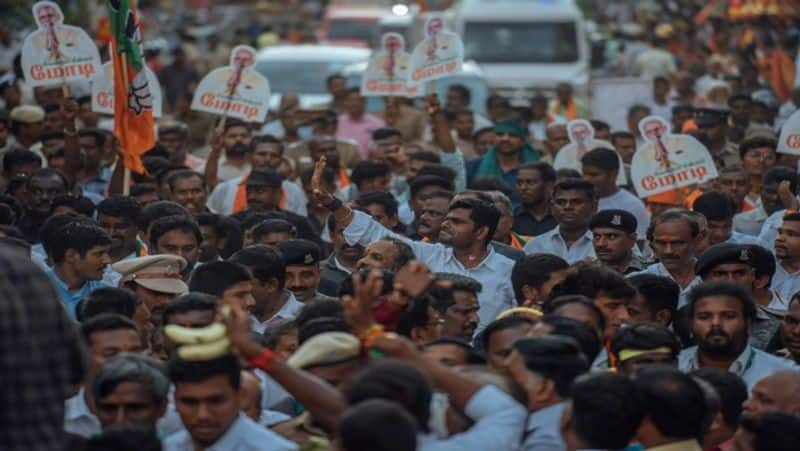 bjp cadres grand welcome to bjp state president annamalai at kanyakumari