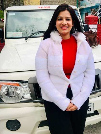 2019 से HAS अधिकारी के रूप में कर रही हैं काम