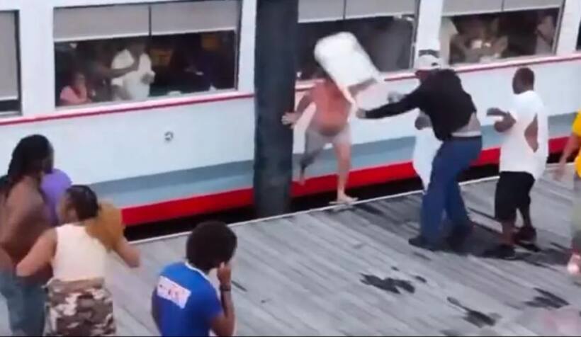 WWE style mayhem in Alabama caught on camera: Punches thrown, chair used, hair pulled in shocking brawl