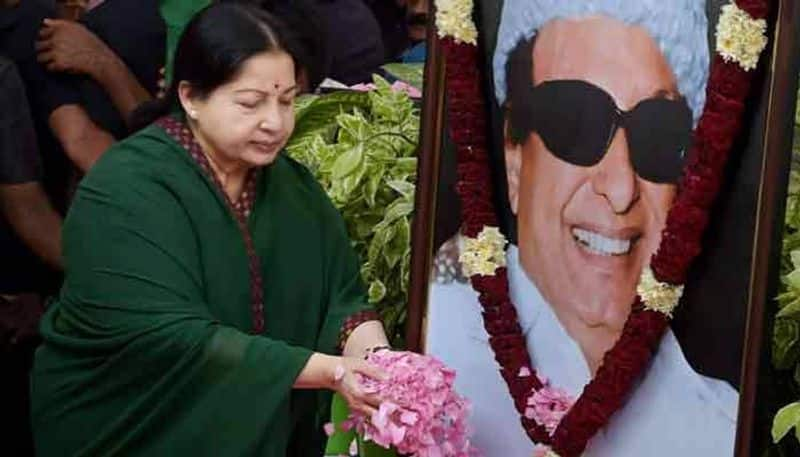 EPS said that AIADMK should defeat DMK in the parliamentary elections and win all 40 constituencies KAK