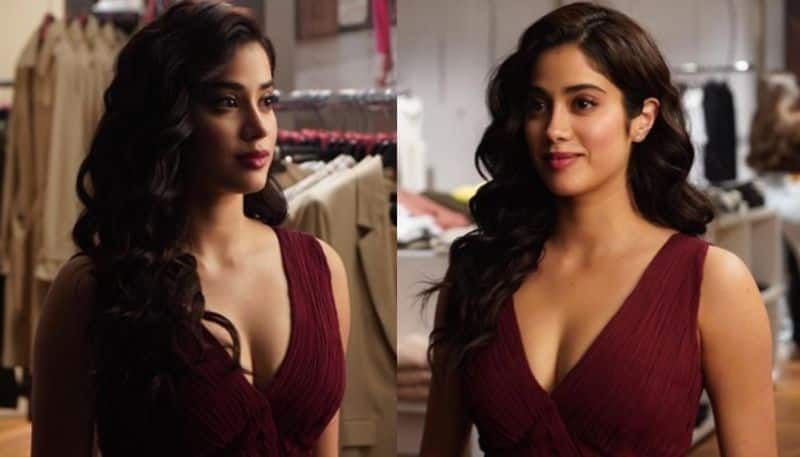 Actress Janhvi Kapoor  attracts with her Stunning Look NSK