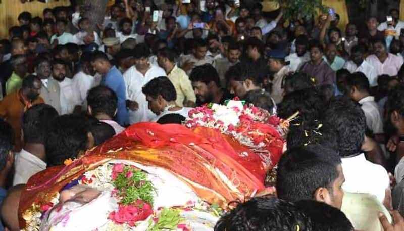 Gaddar  Last Rites Completes  at  Alwal Mahabodhi  School in Hyderabad lns