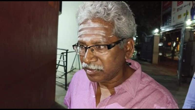 actor rajinikanth fans beat theatre manager for jailer movie tickets issue in dindigul