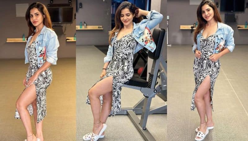 Bigg Boss Fame Ashu Reddy stunning Stills in trendy outfit NSK