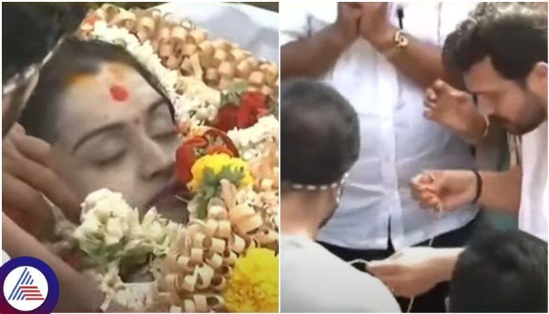 spandana vijay raghavendra cremation Actor break down tears while perform last rites ckm