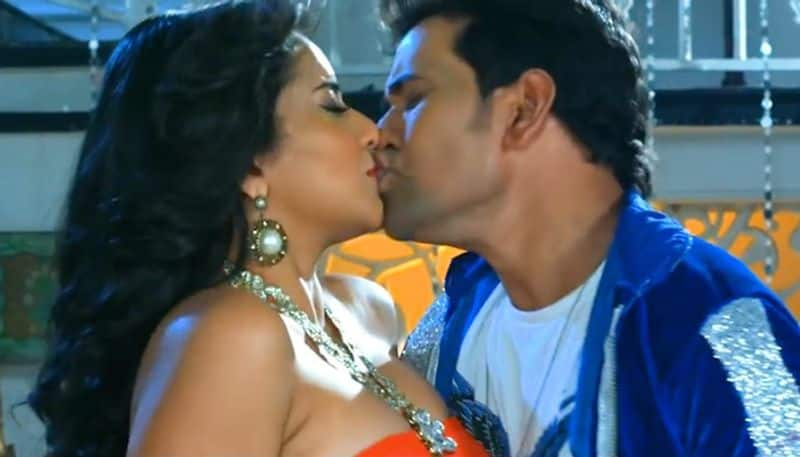 Monalisa SEXY video Bhojpuri actress, Nirahua BOLD song Hili Palang Ke Palai goes viral WATCH  RBA 