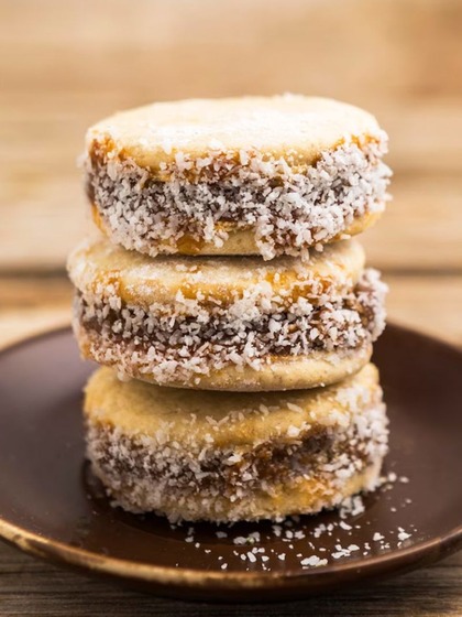 Rice Cakes with Nut Butter
