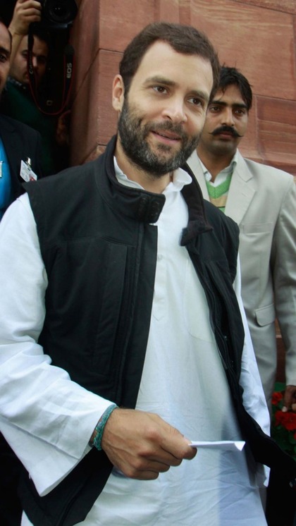 आंख मारने से लेकर फ्लाइंग Kiss तक ,जानें राहुल गांधी से जुड़े विवाद
