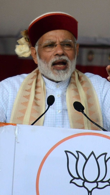 <p>पीएम  मोदी ने कहा कि विपक्षी पार्टियां उनको दिन-रात कोसती हैं। उनका फेवरेट डायलॉग है कि मोदी तेरी कब्र खुदेगी लेकिन मैं इनके अपशब्दों को अपना टॉनिक बना लेता हूं। </p>
