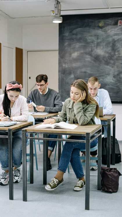 <p>लिस्ट में दूसरे नंबर पर भारत के आईआईटी जेईई का नाम आता है जिसे दुनिया की सबसे कठिन परीक्षा के तौर पर जाना जाता है।</p>
