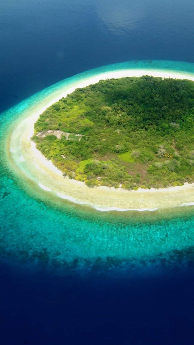Massive 7.1 magnitude Earthquake strikes Mariana Islands region, no tsunami warning issued so far