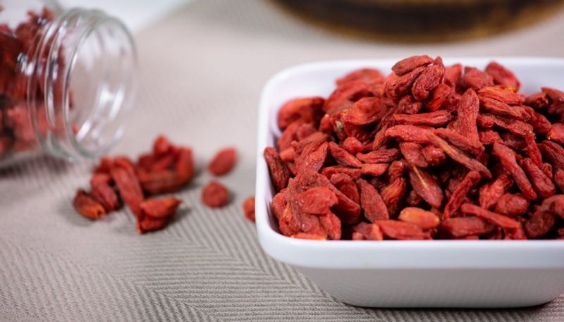 benefits of eating goji berries azn 